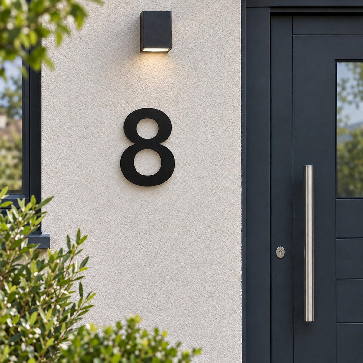 Număr de casă personalizat din inox – Număr de casă Clar „8” în negru, lângă ușa de la intrare · MOHAVE